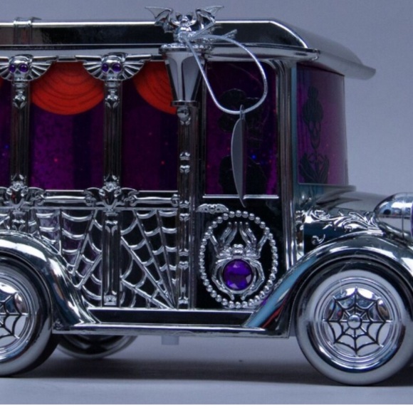 Bath and Body Works Hearse light up three wick candle holder globe - Picture 7 of 7